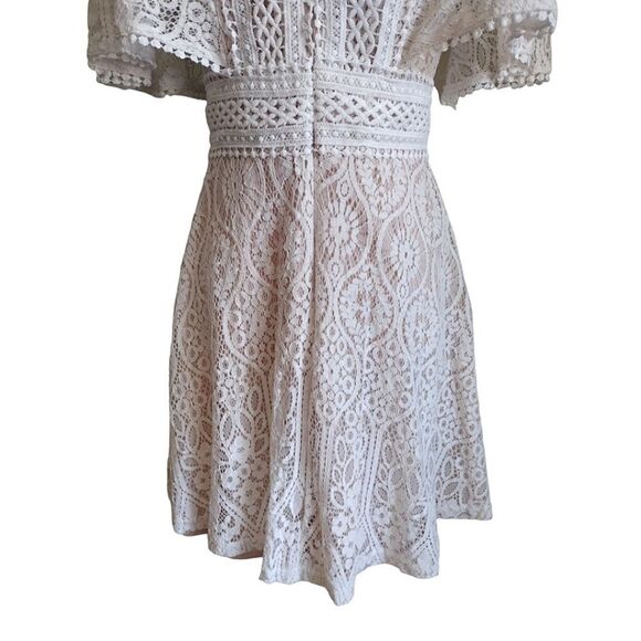 Lulu's Make My Wish White Crochet Lace Flutter Sleeve Mini Dress Medium - Picture 14 of 17